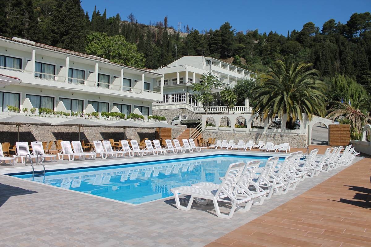 Benitses Bay View Hotel - Κέρκυρα ✦ -50% ✦ 3 Ημέρες