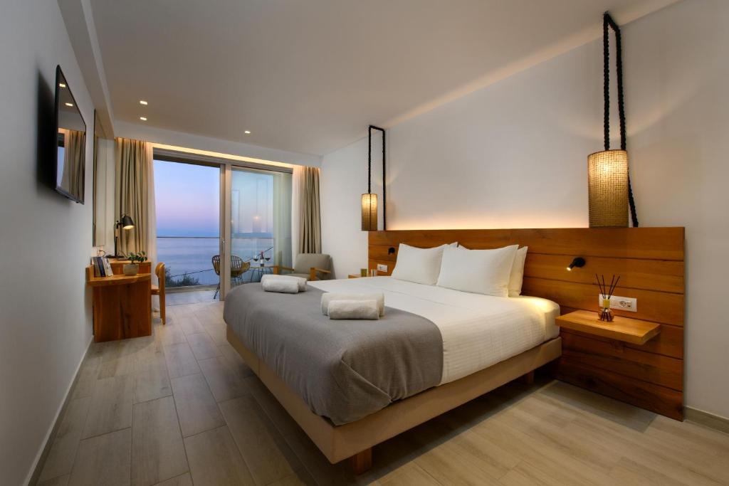 4* Eleals Boutique Hotel - Πέραμα, Κέρκυρα ✦ 3 Ημέρες