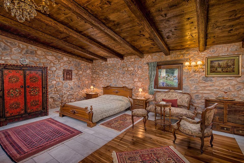 5* ViP Chalet 4 Season - Αράχωβα ✦ 4 Ημέρες (3 Διανυκτερεύσεις)