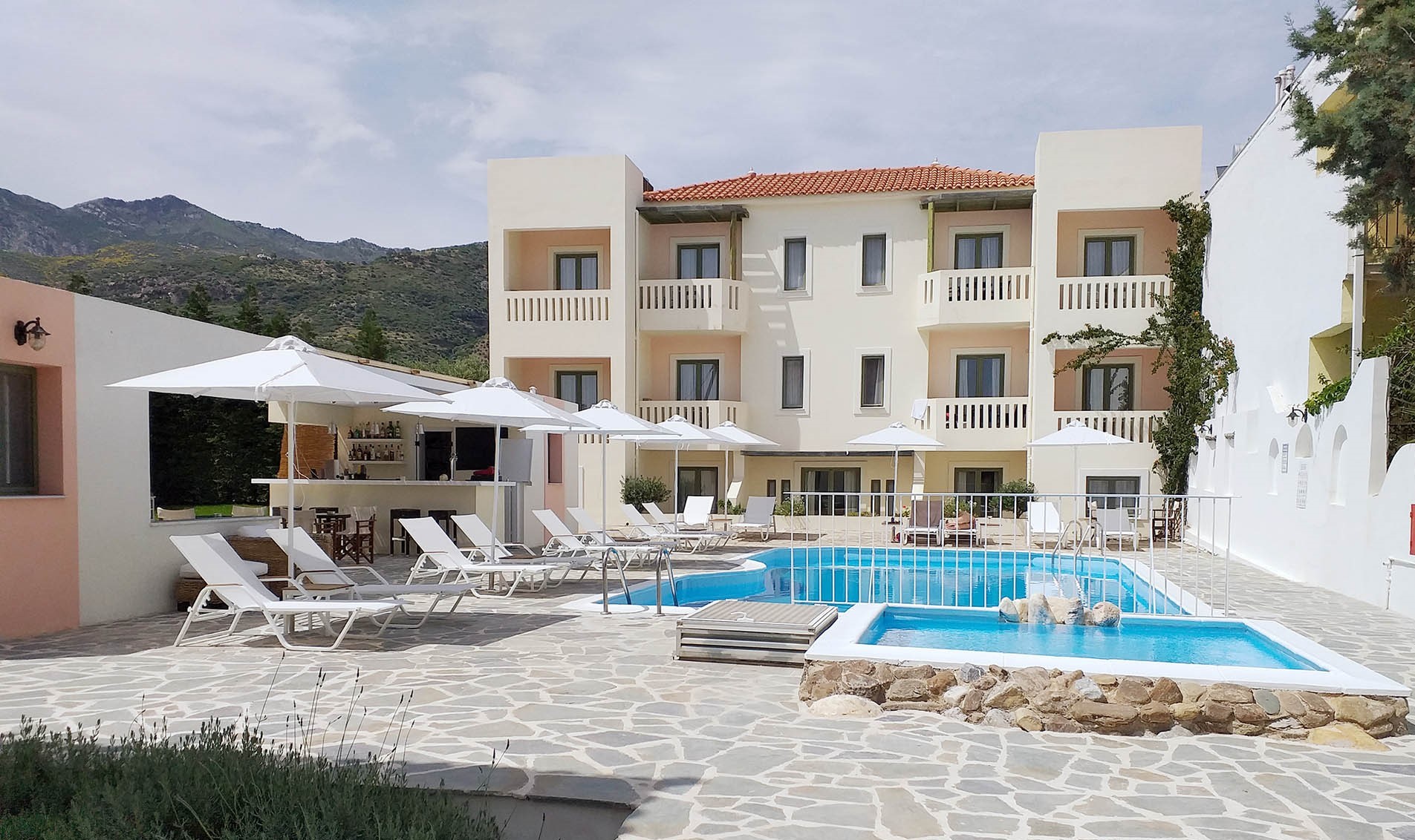 Aphrodite Hotel - Μαραθόκαμπος, Σάμος ✦ 2 Ημέρες (1