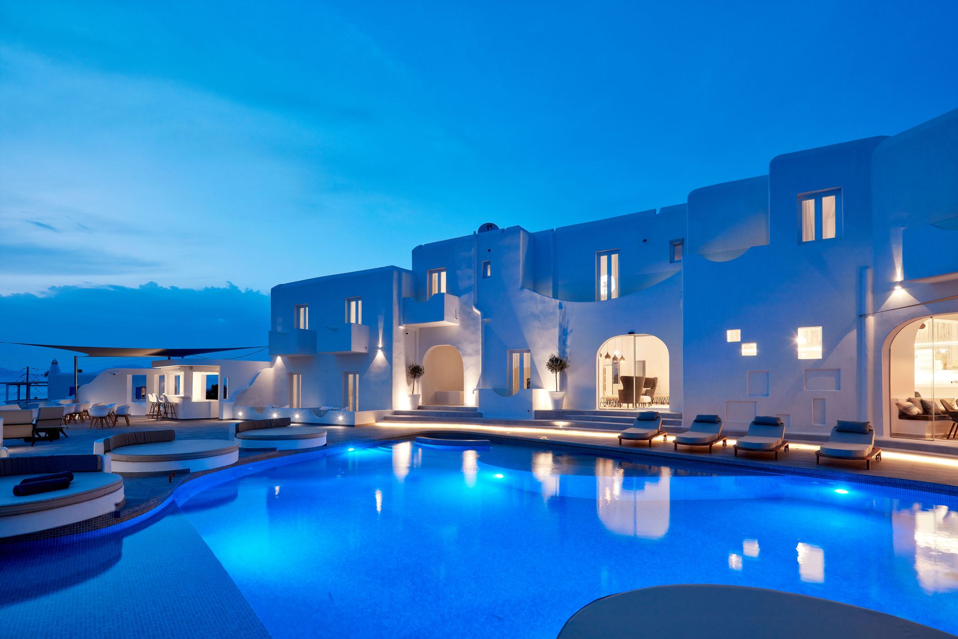 5* Absolute Mykonos Suites & More - Μύκονος ✦ -73%