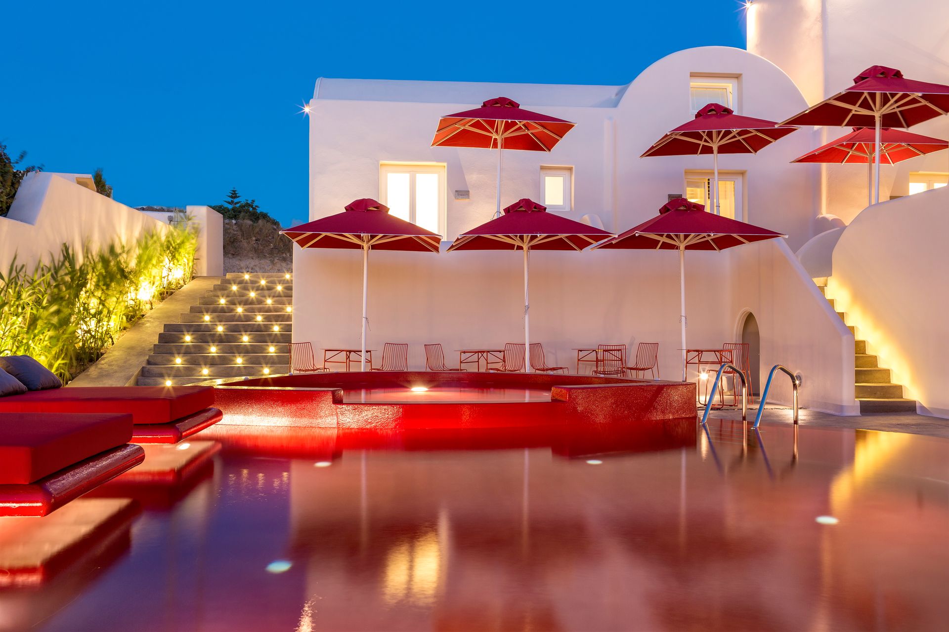 4* Art Hotel - Πύργος, Σαντορίνη ✦ 2 Ημέρες (1 Διανυκτέρευση)