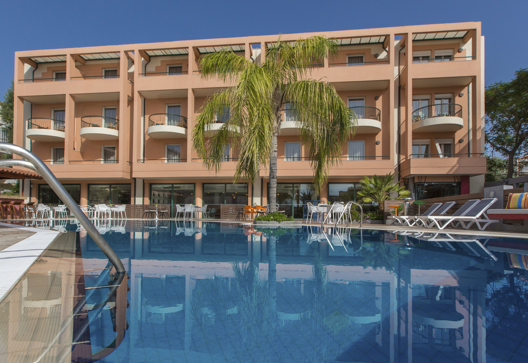4* Flisvos Royal Hotel - Τολό ✦ -10% ✦ 3 Ημέρες (2