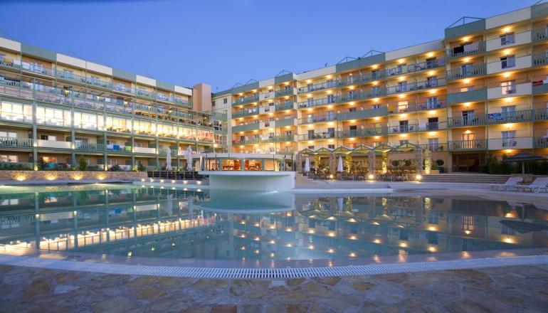 4* Ariti Grand Hotel - Κανόνι, Κέρκυρα ✦ -30% ✦ 2 Ημέρες