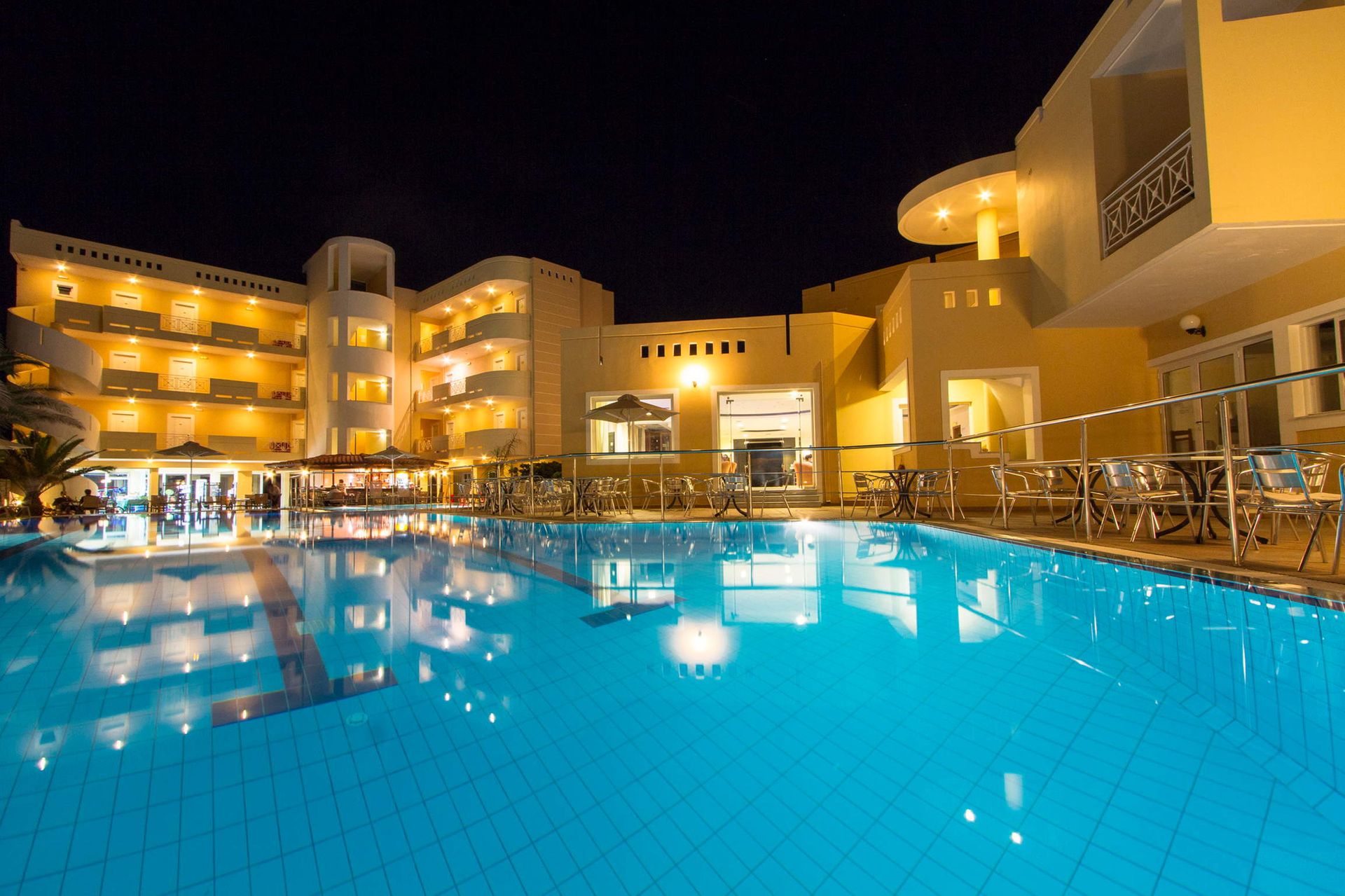 Sunny Bay Hotel - Κίσσαμος, Κρήτη ✦ 4 Ημέρες (3 Διανυκτερεύσεις)