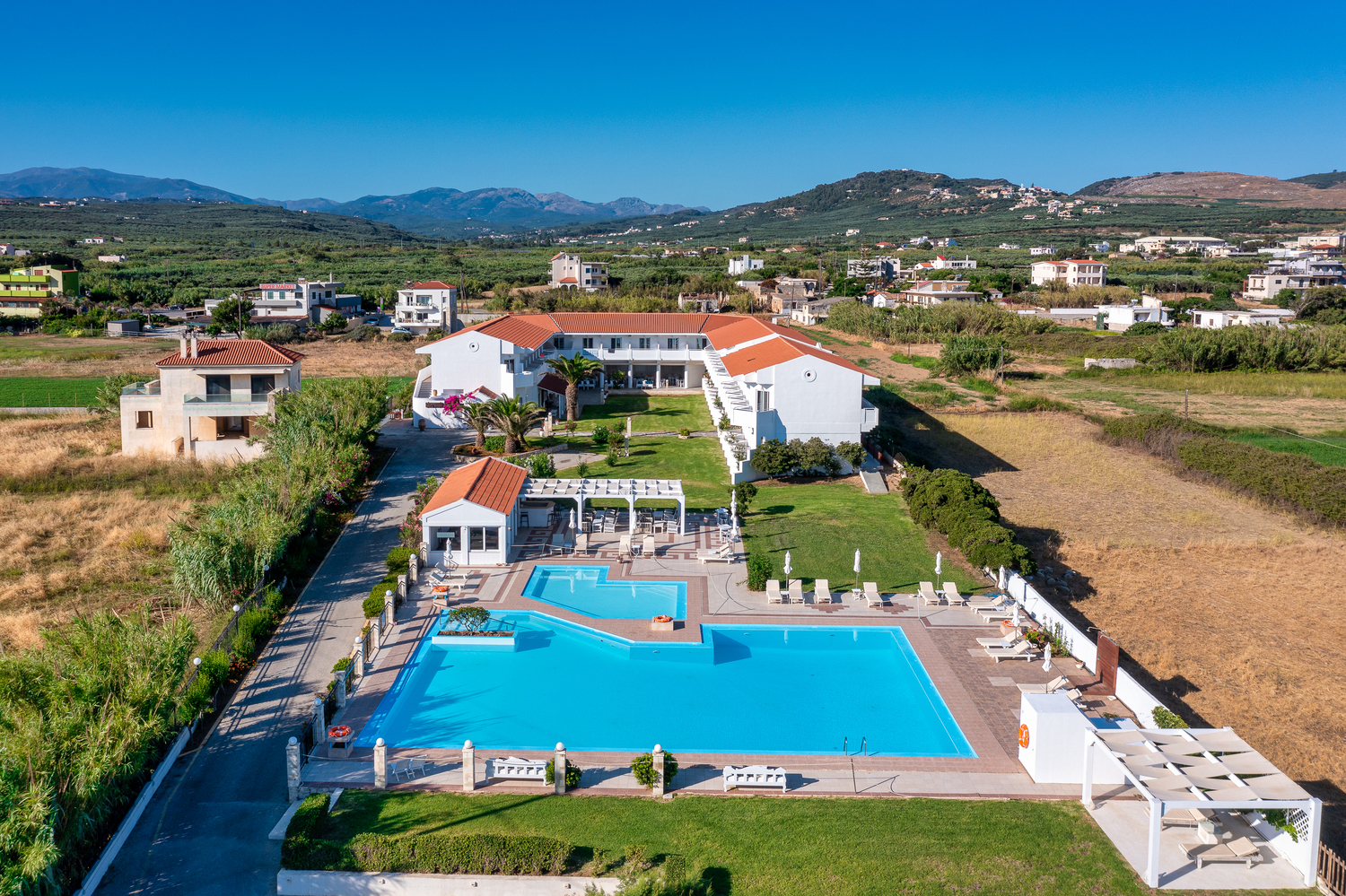 Mrs Chryssana Beach Hotel - Κολυμβάρι, Χανιά, Κρήτη