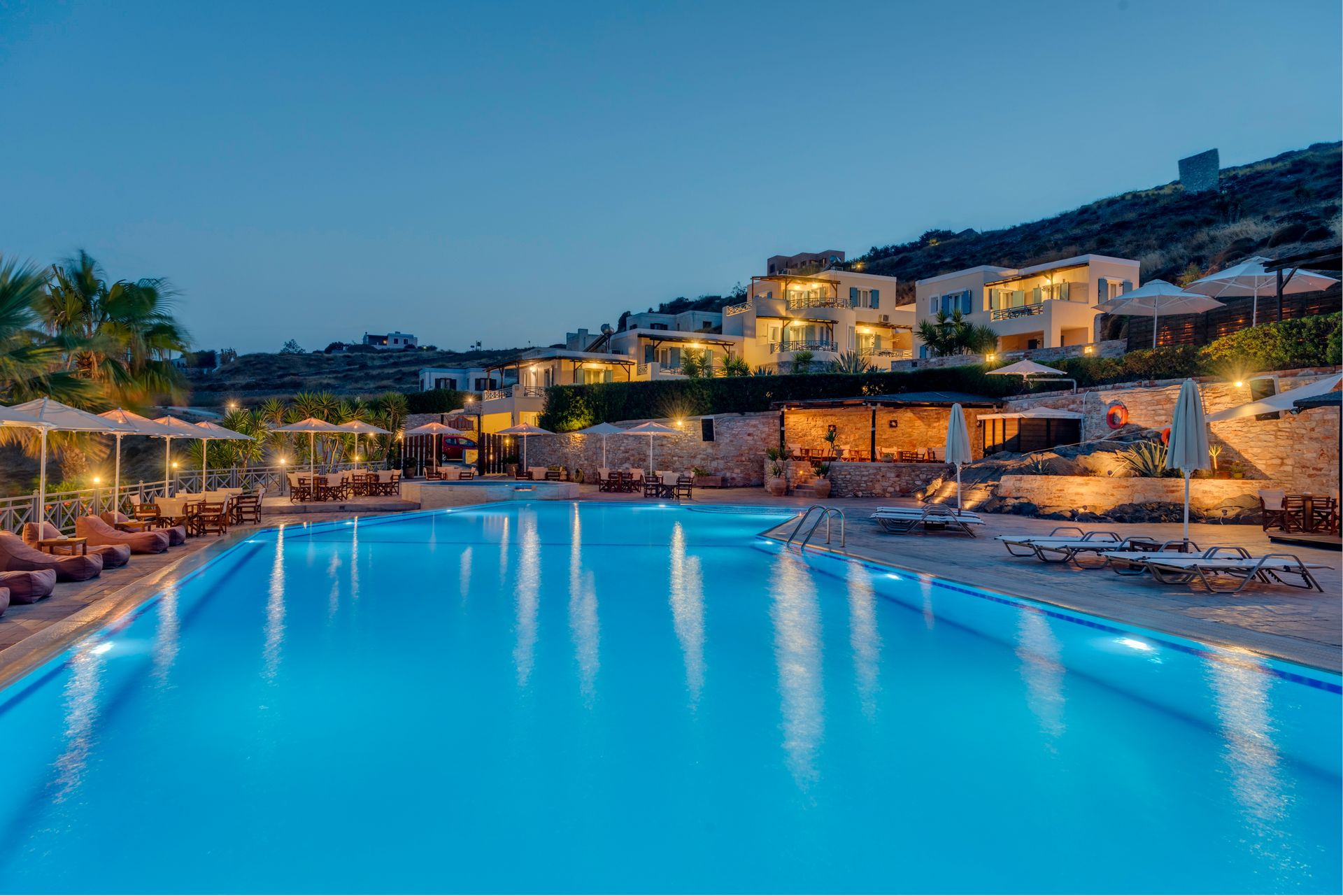 Sunrise Beach Suites - Αζόλιμνος, Σύρος ✦ -30% ✦ 3