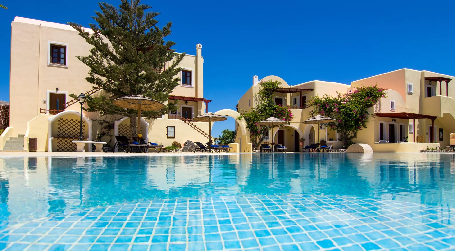 Smaragdi Hotel - Περίβολος, Σαντορίνη ✦ 2 Ημέρες (1