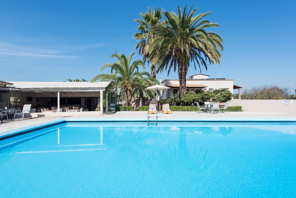 Anita Hotel - Πέραμα, Κέρκυρα ✦ 2 Ημέρες (1 Διανυκτέρευση)