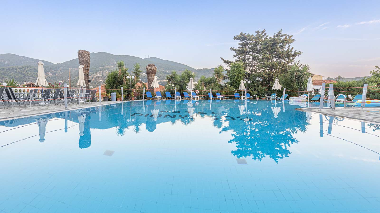 Dionyssos Hotel - Σκόπελος ✦ 2 Ημέρες (1 Διανυκτέρευση)