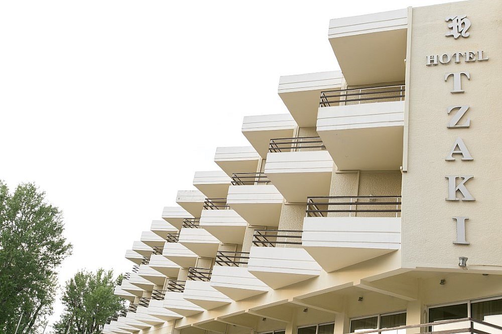 Tzaki Hotel - Πάτρα ✦ 3 Ημέρες (2 Διανυκτερεύσεις)