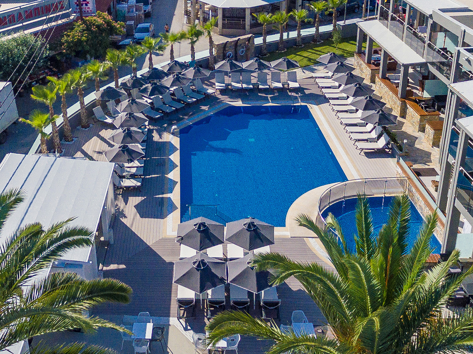 Dionysos Hotel & Suites - Χανιώτη, Χαλκιδική ✦