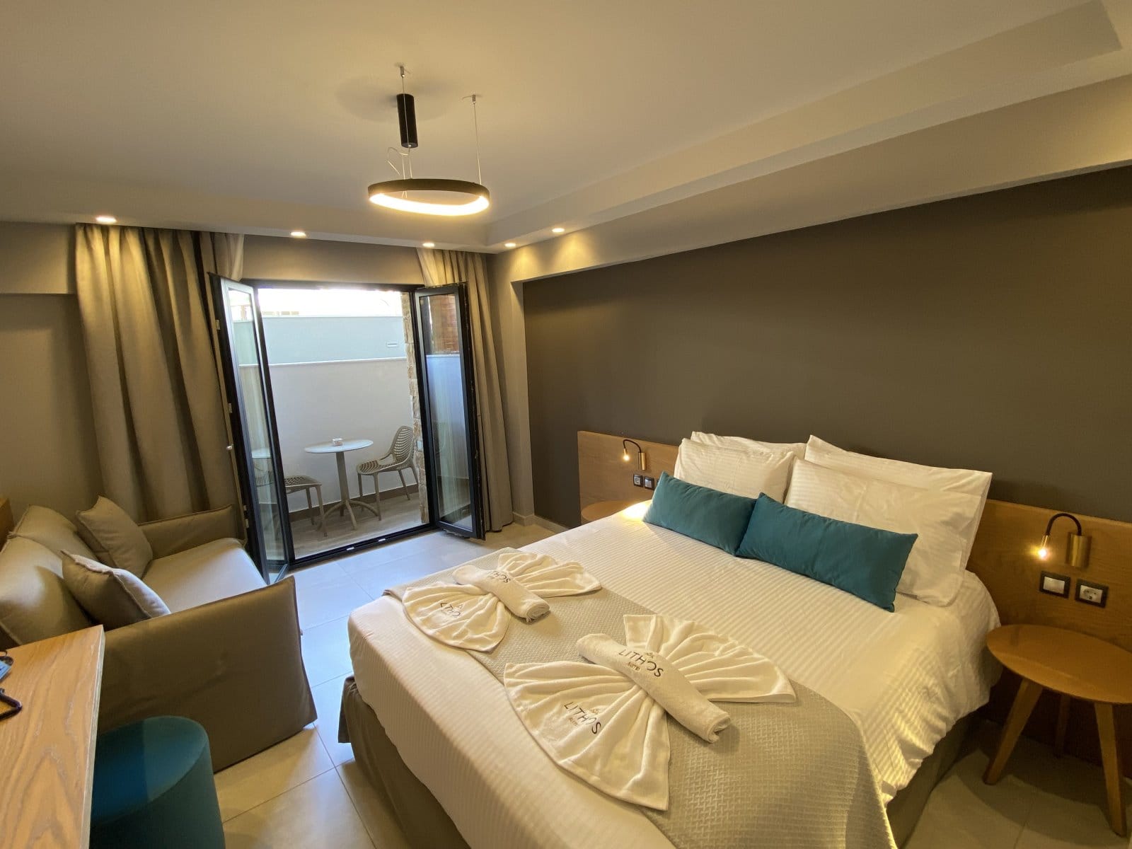 Lithos Suites - Νικήτη, Χαλκιδική ✦ 5 Ημέρες (4 Διανυκτερεύσεις)
