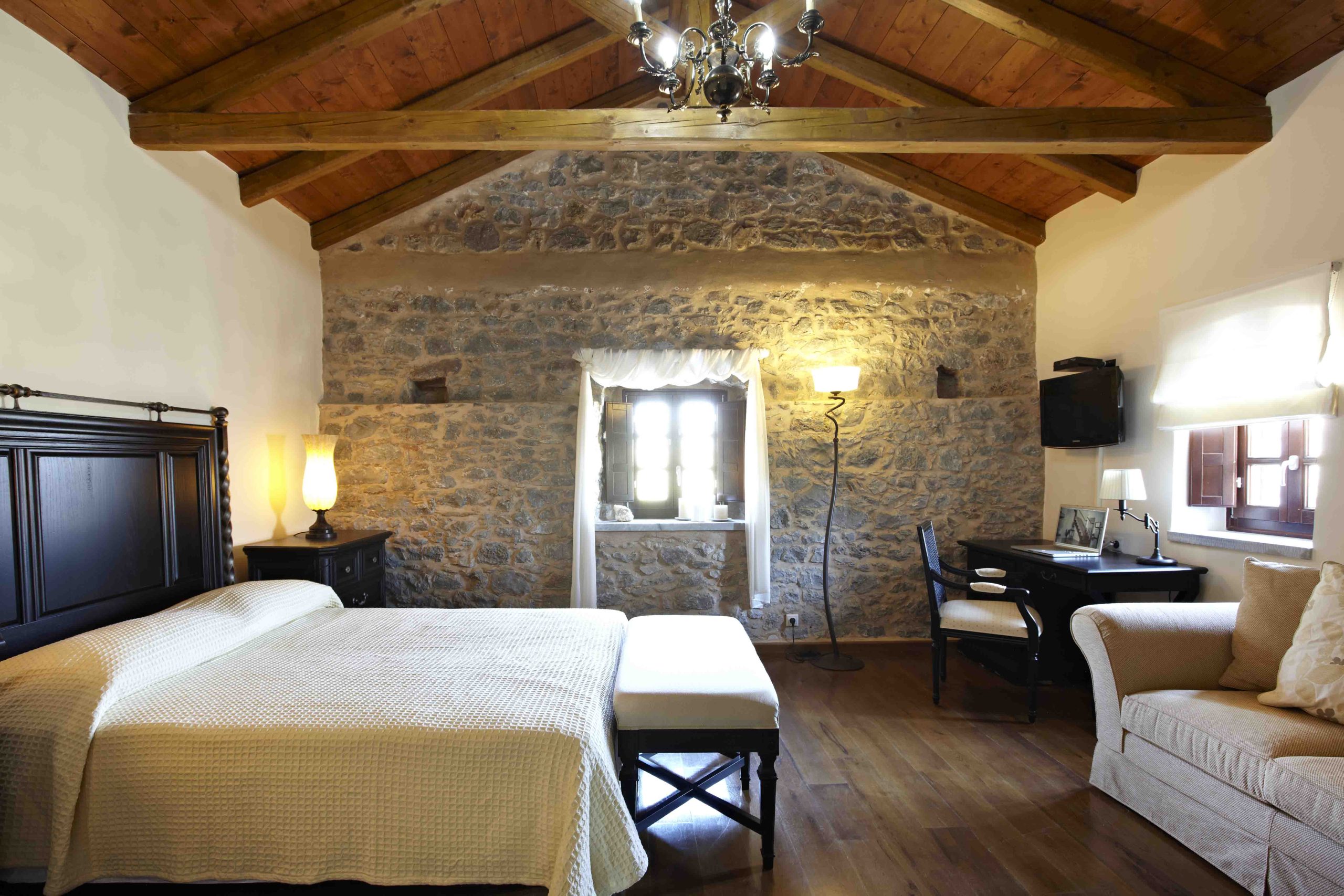 Petritis Guest House - Οίτυλο, Μάνη ✦ 2 Ημέρες (1 Διανυκτέρευση)