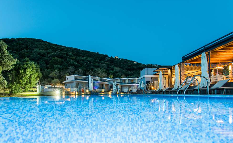 4* Aqua Oliva Resort - Σύβοτα ✦ 2 Ημέρες (1 Διανυκτέρευση)