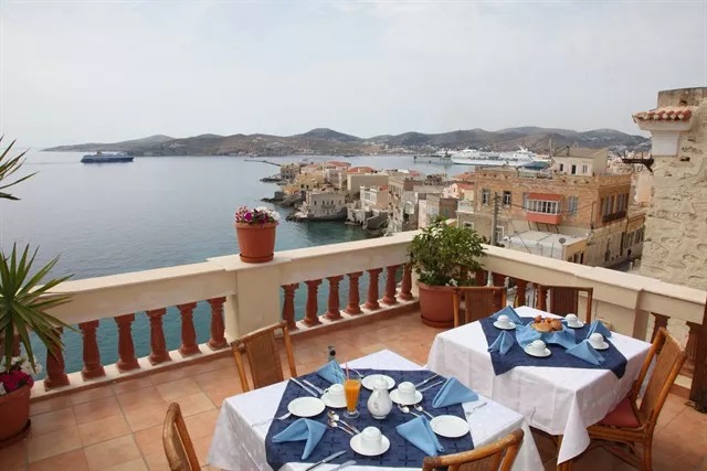4* Syrou Melathron - Ερμούπολη, Σύρος ✦ -33% ✦ 2 Ημέρες