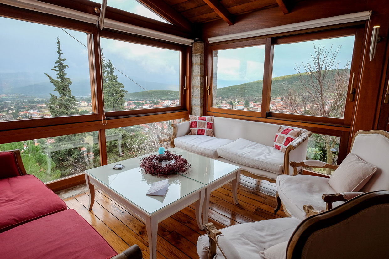 4* Ξενώνας Κυριακή & Αμφίκλεια Suites - Αμφίκλεια