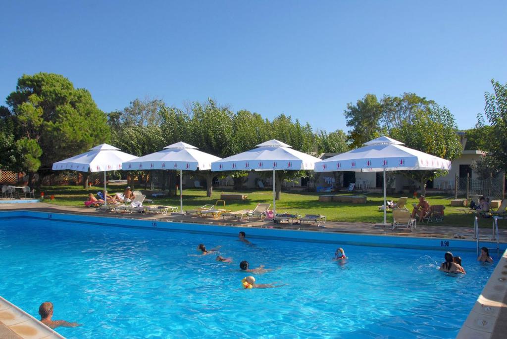 Ionian Beach Hotel - Λακόπετρα Αχαΐας ✦ -35% ✦ 3 Ημέρες