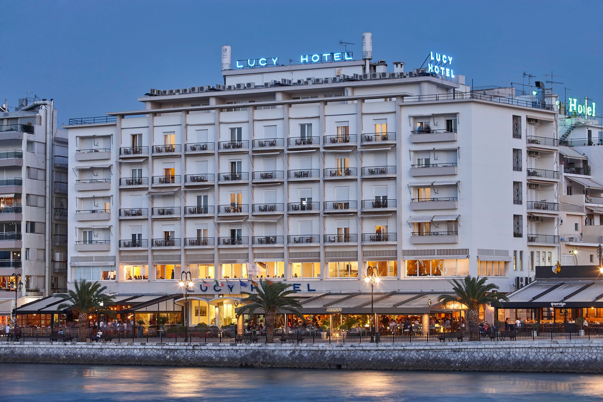 4* Lucy Hotel - Χαλκίδα ✦ 2 Ημέρες (1 Διανυκτέρευση)