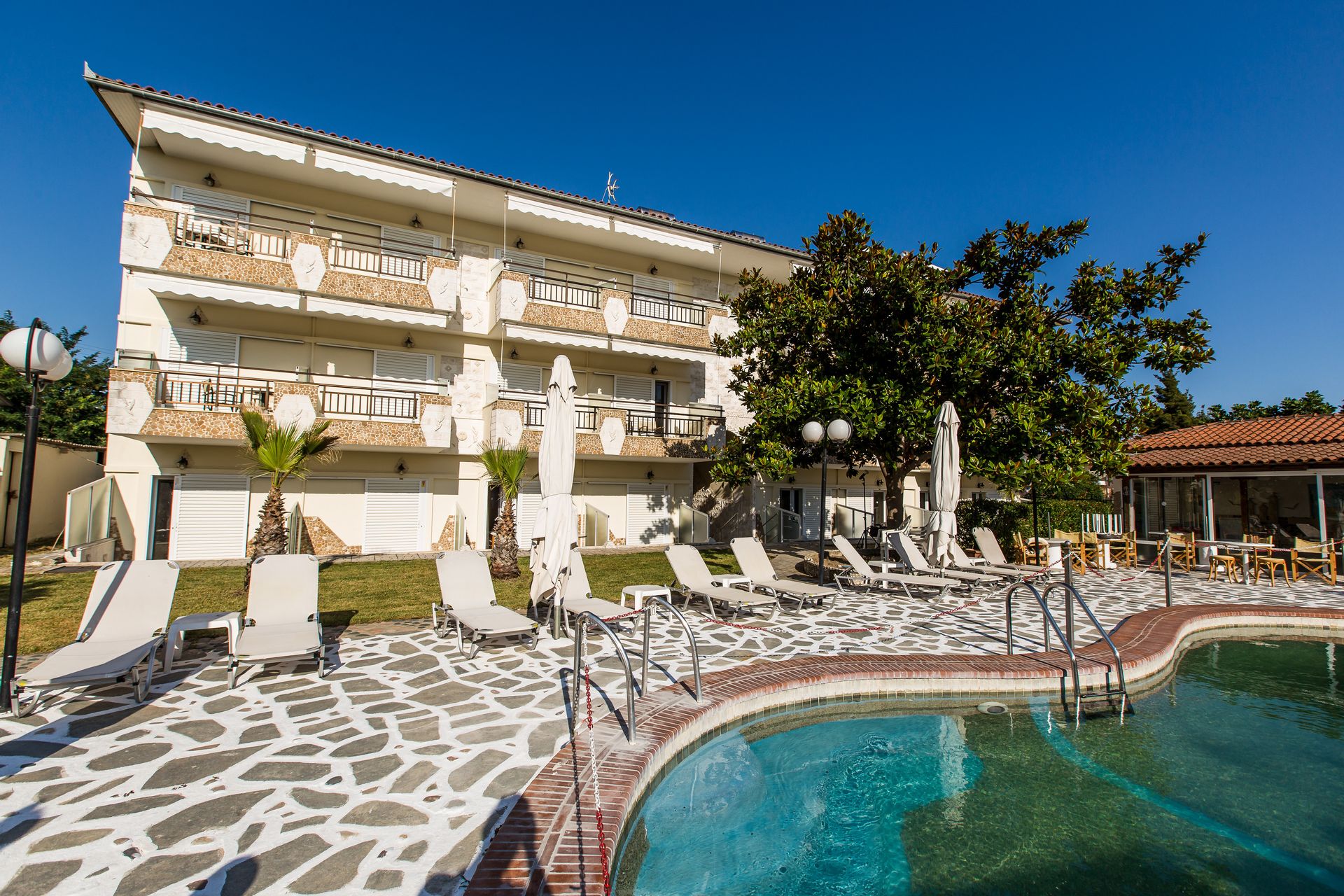 Greek Pride Themelis Studios - Παραλία Φούρκας, Χαλκιδική