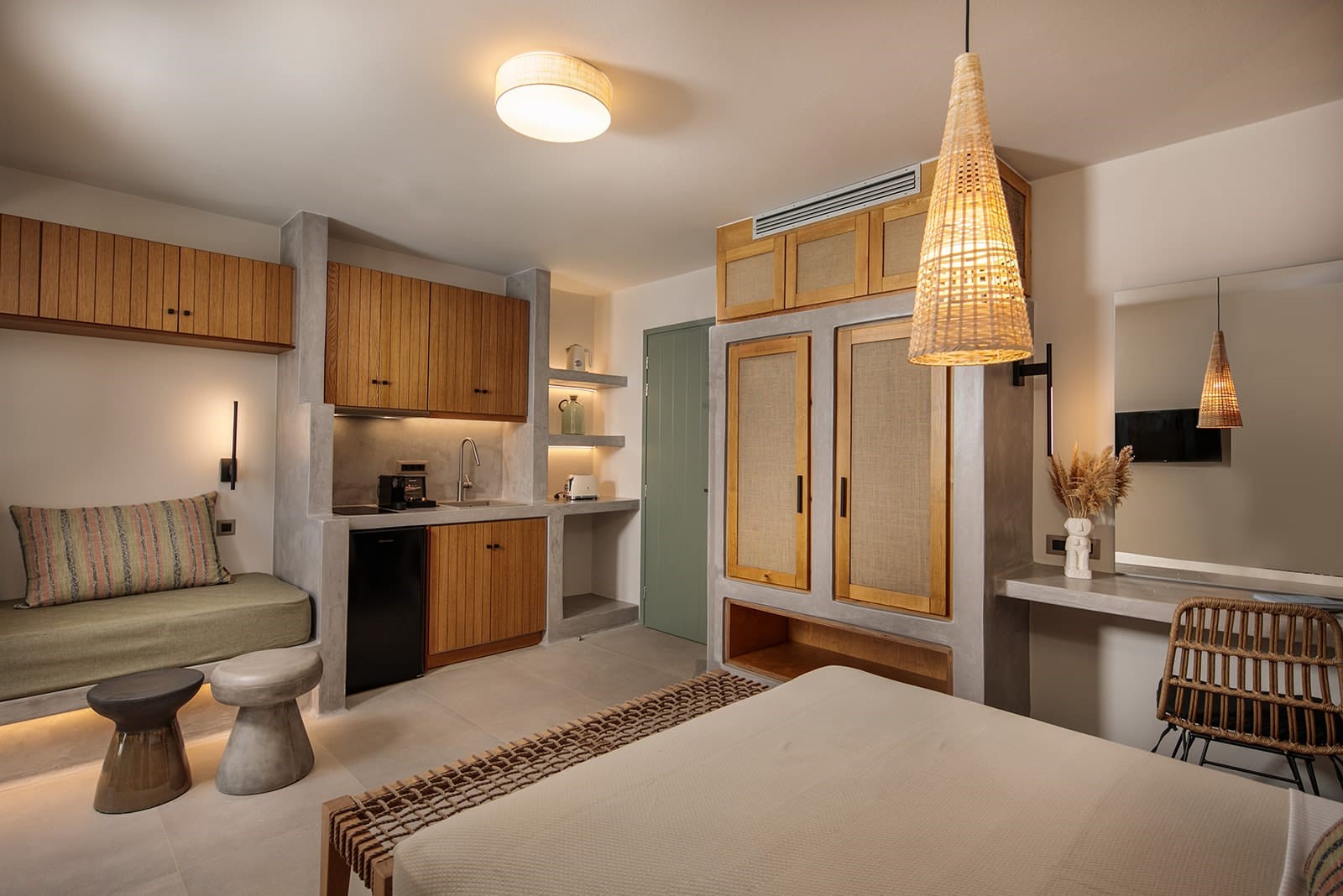 Makava Suites - Χώρα, Νάξος ✦ 2 Ημέρες (1 Διανυκτέρευση)