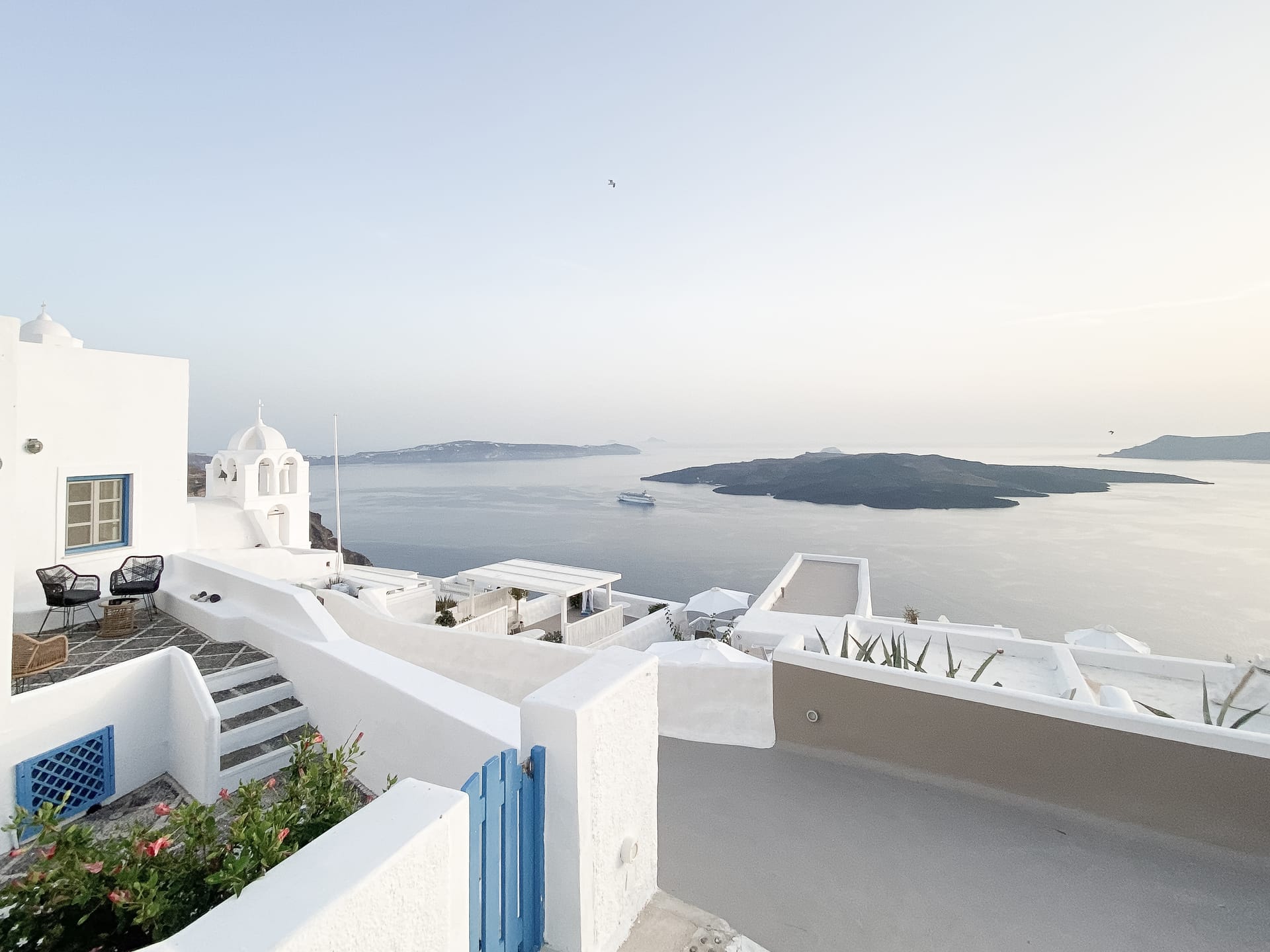 Anemos Family Suites - Φηρά, Σαντορίνη ✦ -15% ✦ 2 Ημέρες