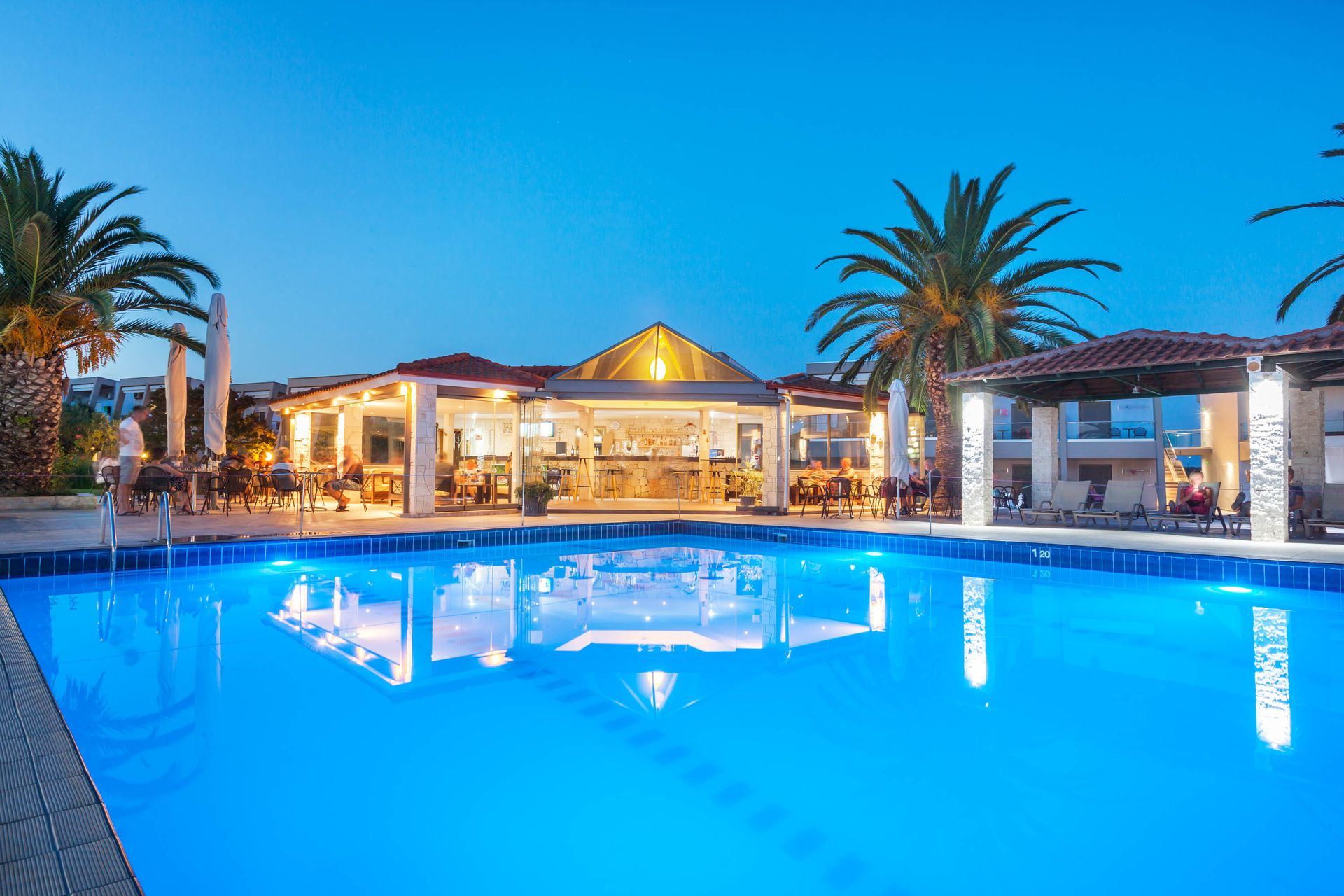 Iris Hotel - Κασσάνδρα, Χαλκιδική ✦ -15% ✦ 3 Ημέρες