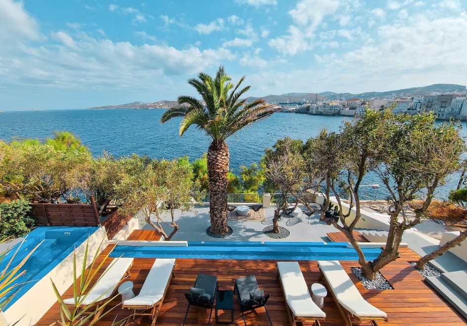 5* Pafsilipon Suites - Ερμούπολη, Σύρος ✦ 3 Ημέρες