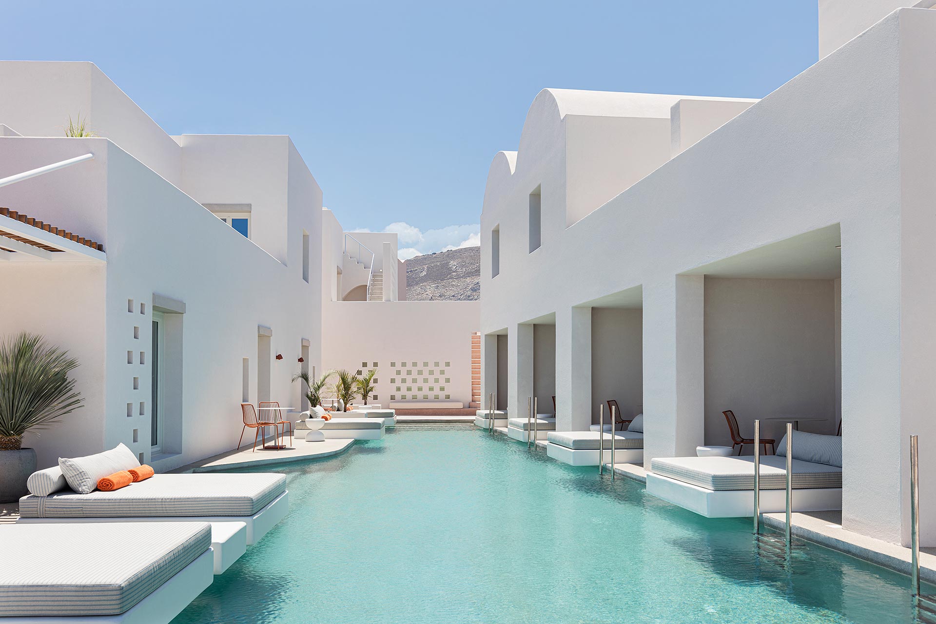 4* Viva Nove Suites - Καμάρι, Σαντορίνη ✦ 2 Ημέρες