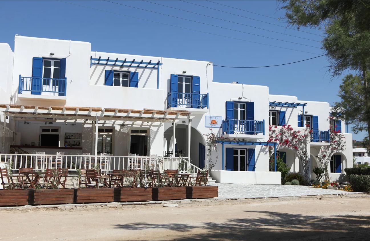 Paros Inn Seafront - Λογαράς, Πάρος ✦ -25% ✦ 2 Ημέρες