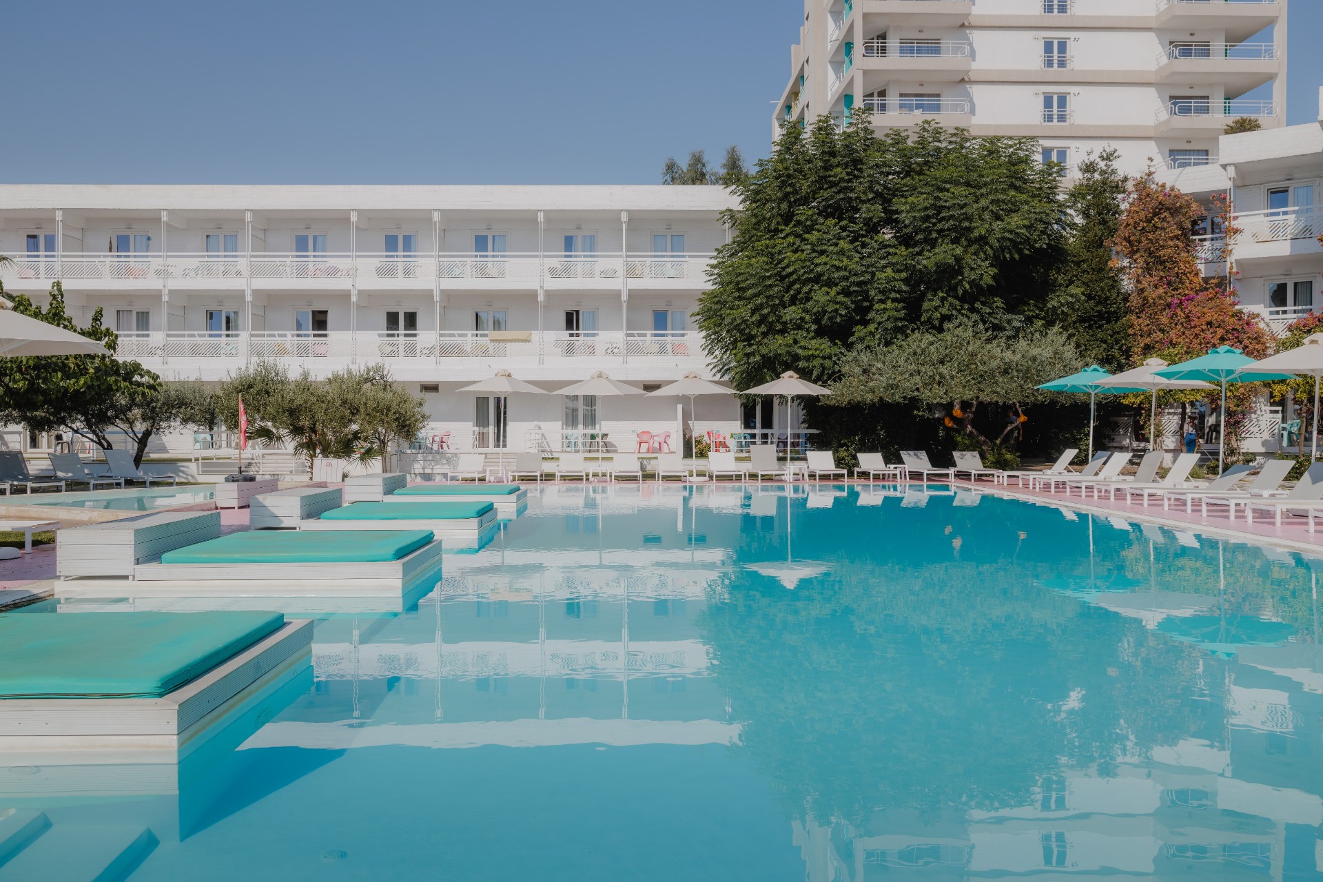 Marathon Beach Resort - Νέα Μάκρη ✦ -25% ✦ 2 Ημέρες