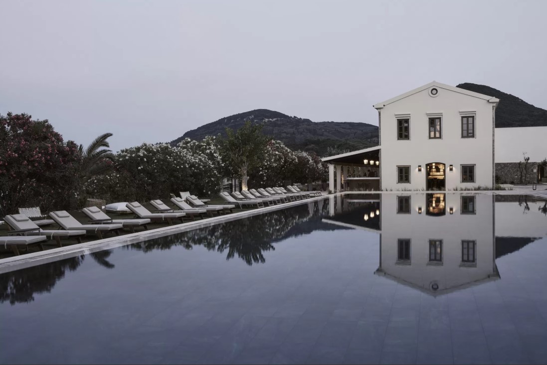 5* The Olivar Suites - Μεσογγή, Κέρκυρα ✦ 4 Ημέρες