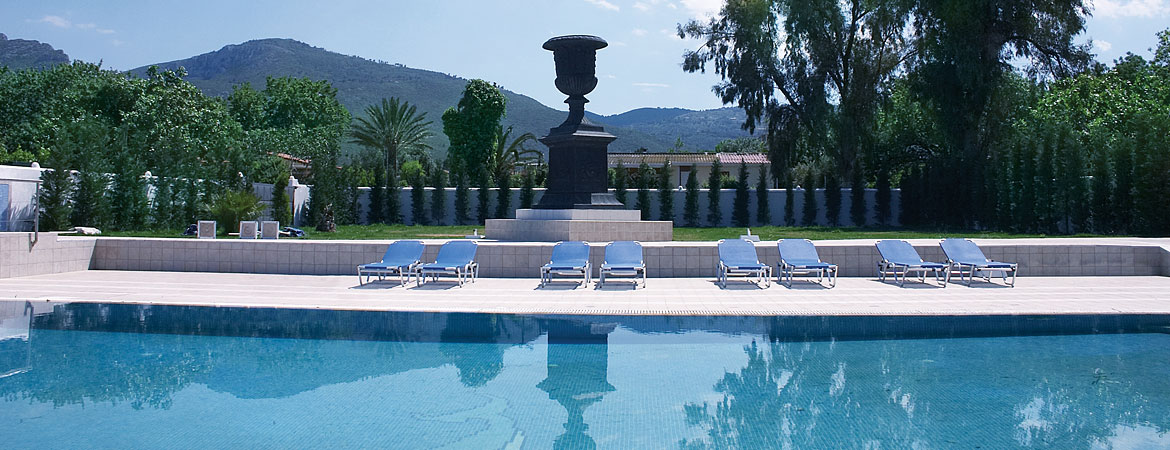 Dolphin Resort Hotel & Conference - Κάλαμος ✦ 2