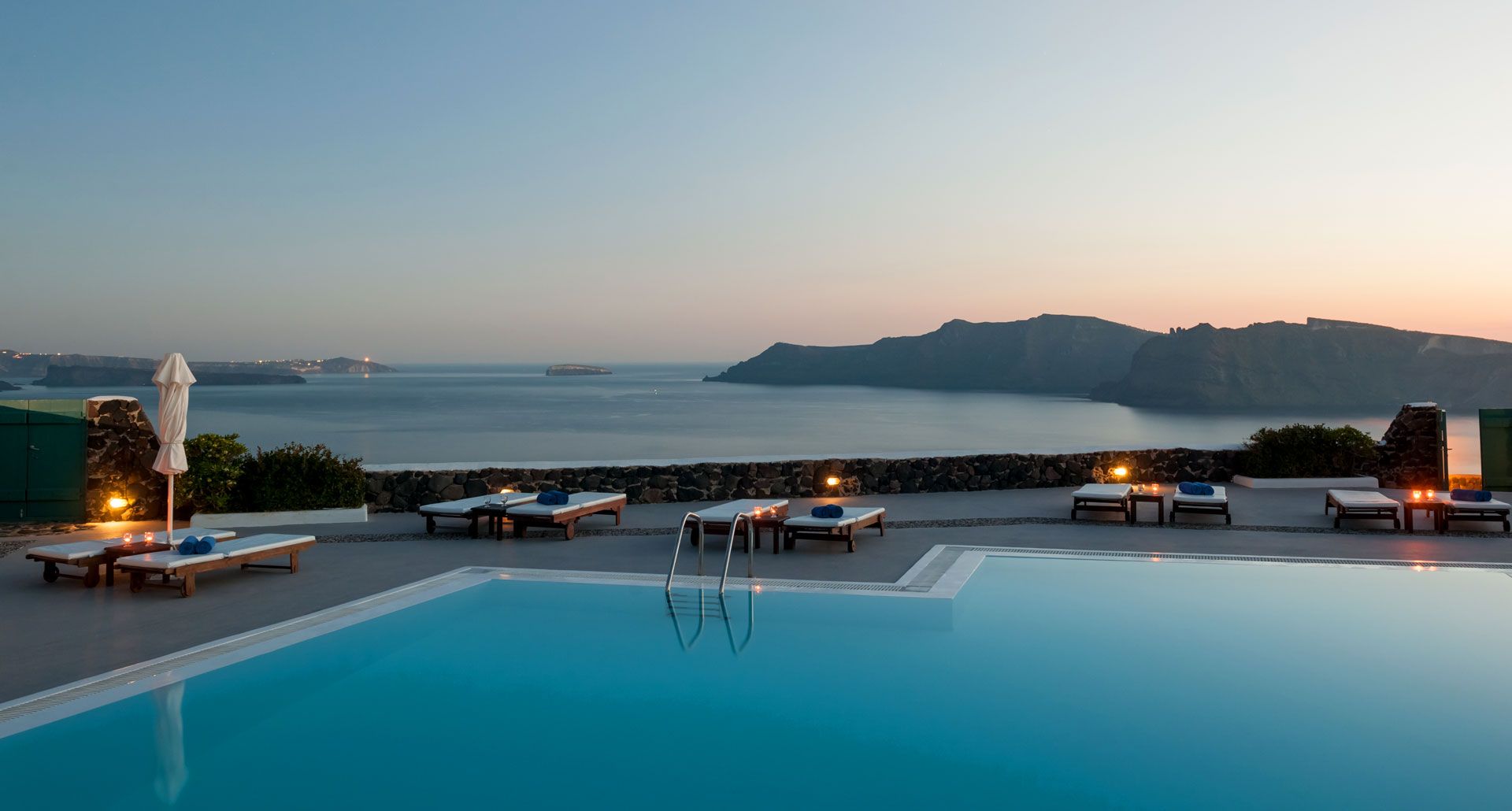 Strogili Traditional Houses - Οία, Σαντορίνη ✦ 3 Ημέρες