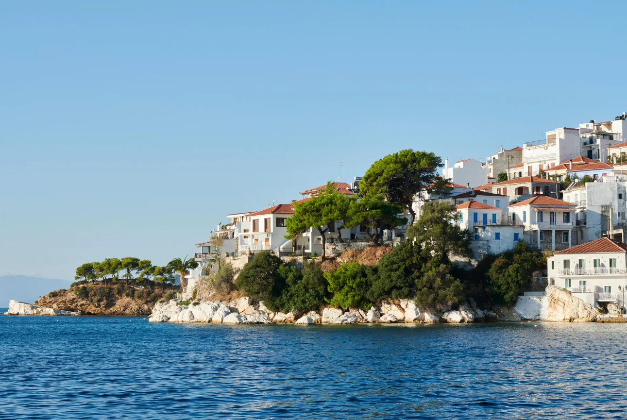 The Water Hotel - Σκιάθος ✦ 2 Ημέρες (1 Διανυκτέρευση)