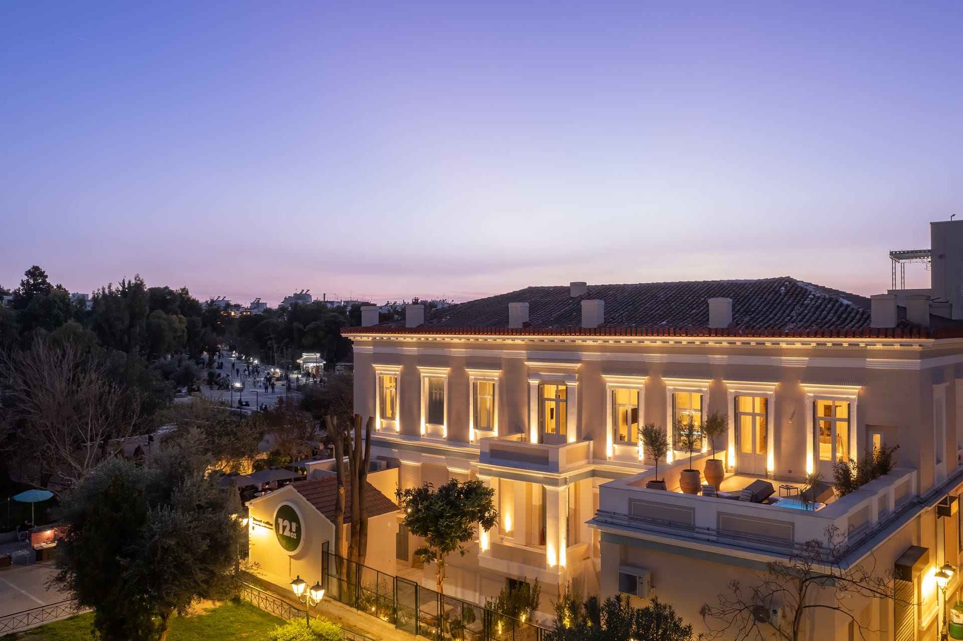 4* La Divina - Αθήνα ✦ 2 Ημέρες (1 Διανυκτέρευση) ✦
