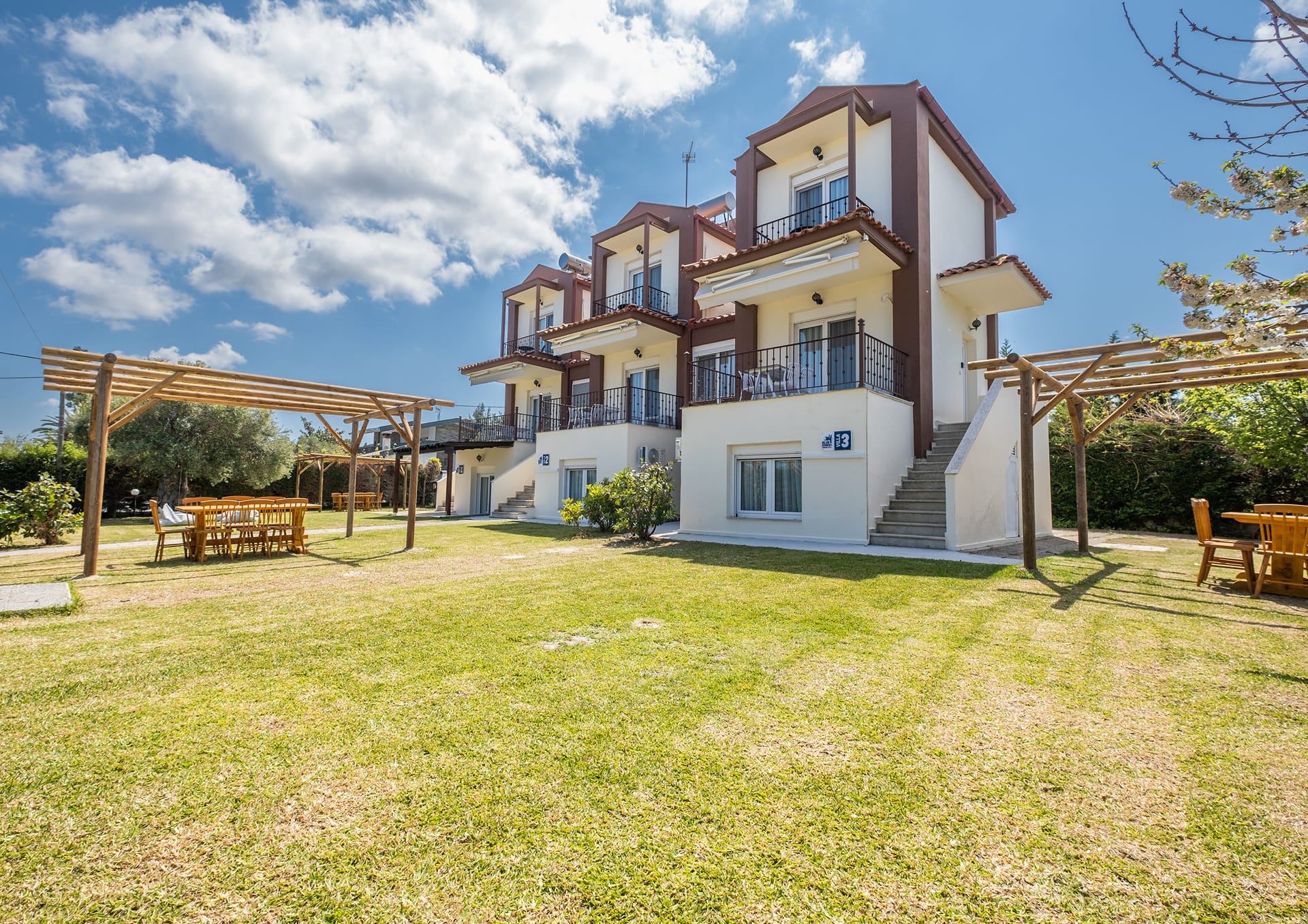 Blue Donkey Villas - Πολύχρονο, Χαλκιδική ✦ 8 Ημέρες