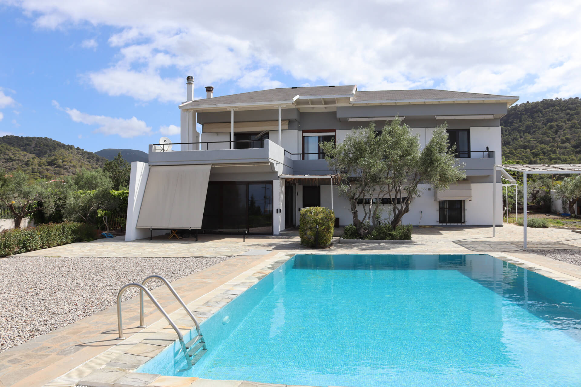 Turquoise Villa - Λουτράκι ✦ 6 Ημέρες (5 Διανυκτερεύσεις)