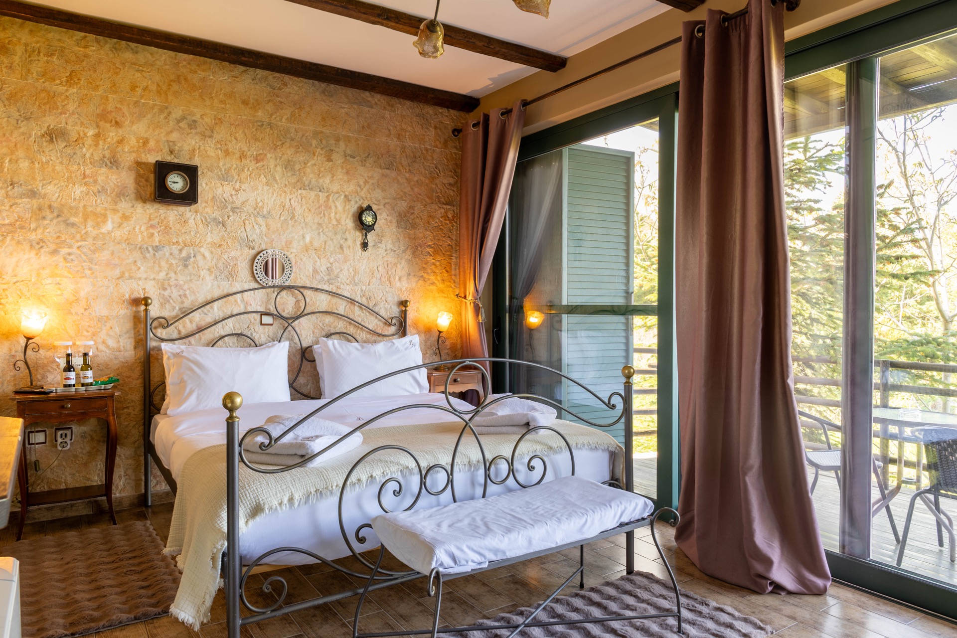 Vathyskia Guesthouse - Κάτω Τρίκαλα Κορινθίας ✦ 2 Ημέρες